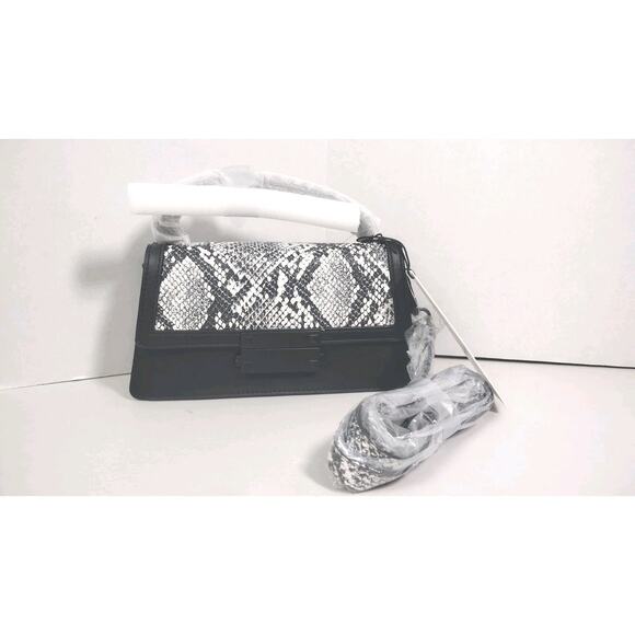 Nicole Miller Crossbody Bag Black And White Animal Print NWTS - Picture 9 of 10